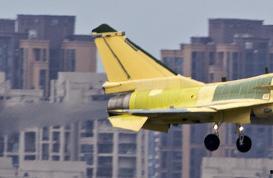 国产歼10c视频,国产战斗机性能展示