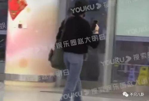 国产情侣办事小视频,甜蜜瞬间，情感流露