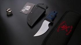 老外测试国产战术刀视频,锋利与实用的完美结合