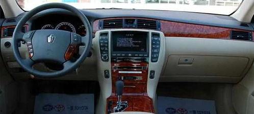 国产车打脸豪车视频,豪车被打脸！