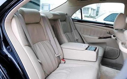 国产车打脸豪车视频,豪车被打脸！